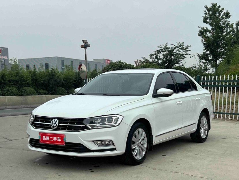Volkswagen Bora 2018 Volkswagen Bora 2018 immagine di auto
