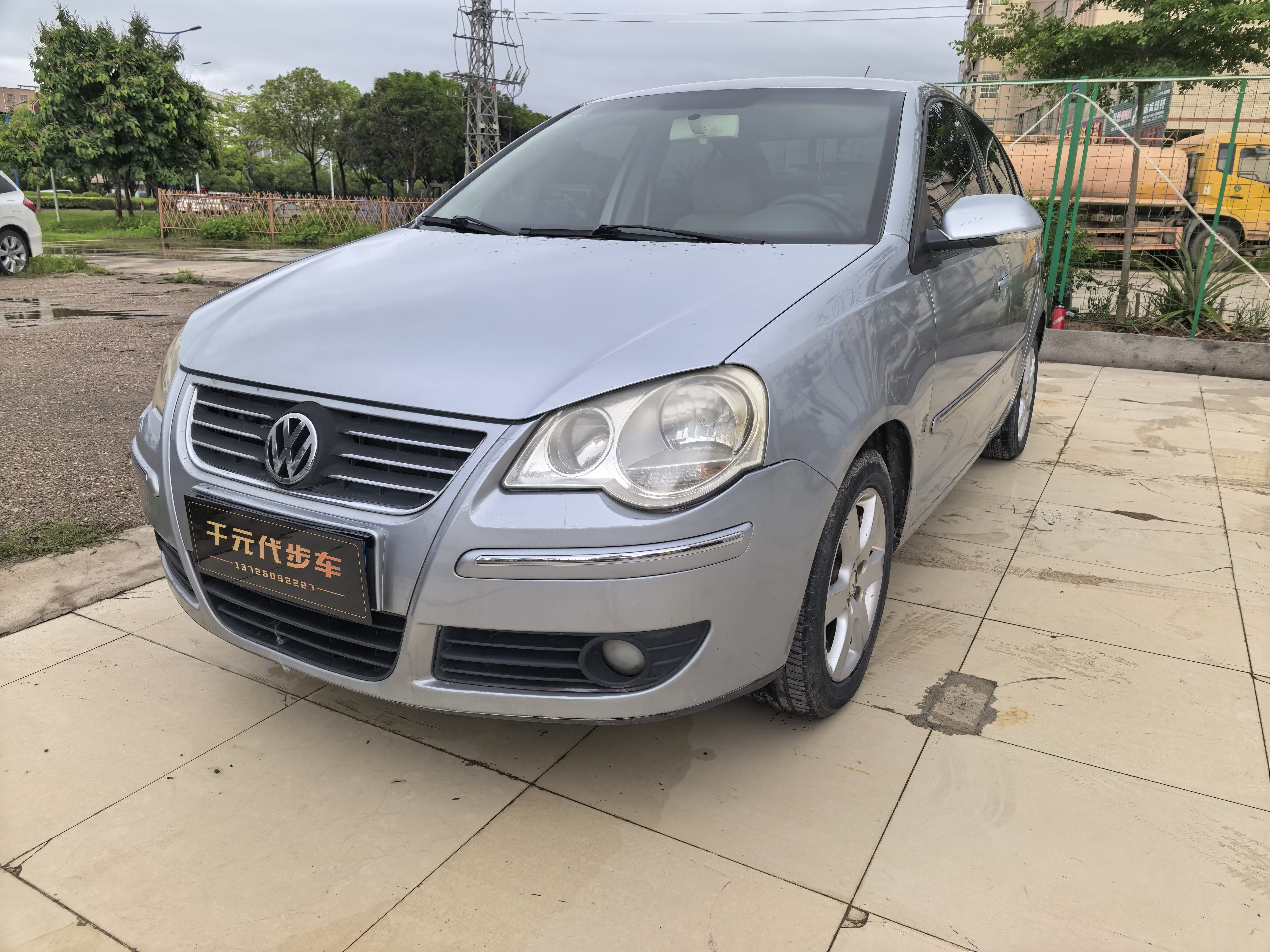 Volkswagen Polo 2008 car image 