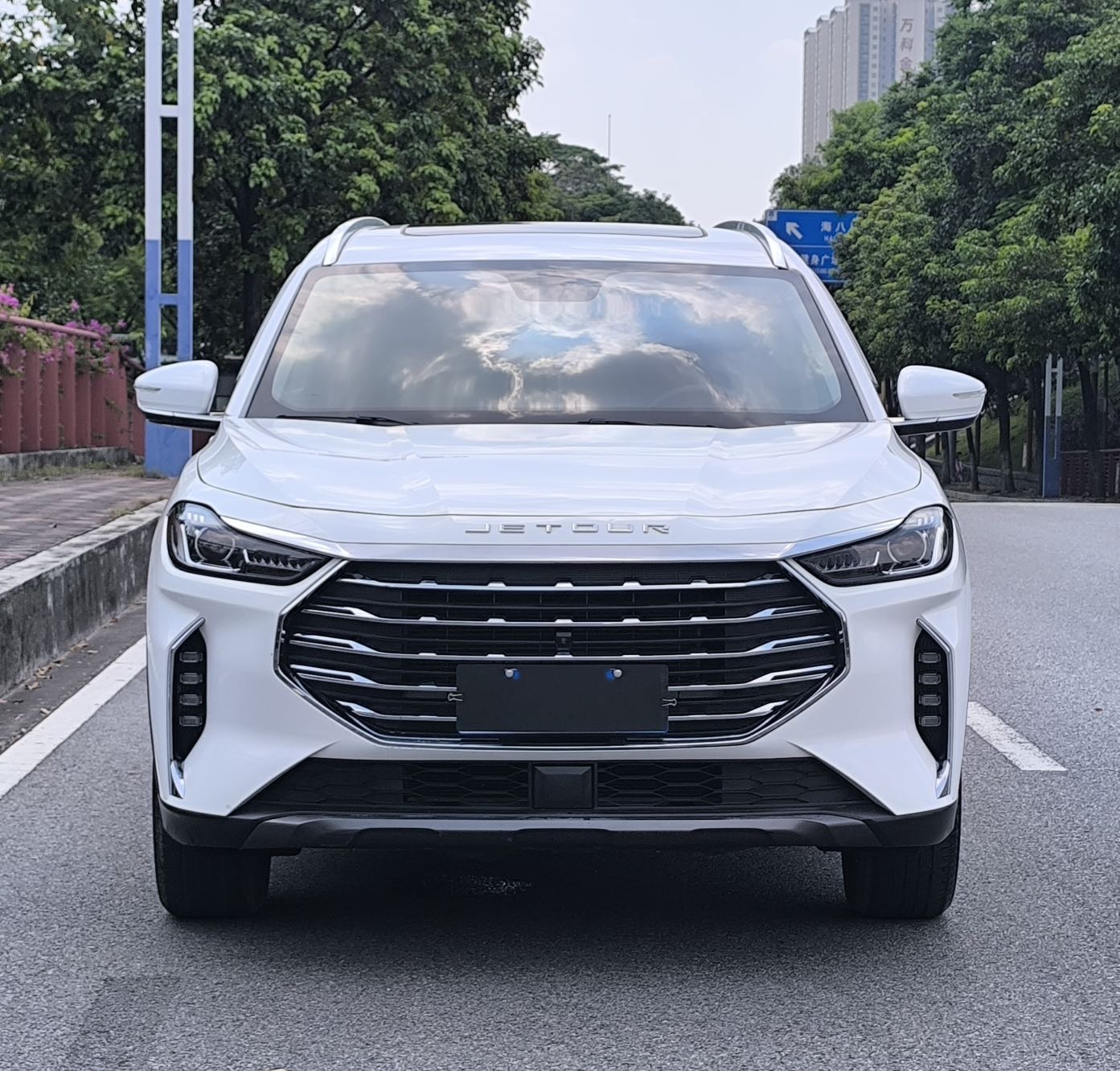 Jetour X70 PLUS 2021 car image #2