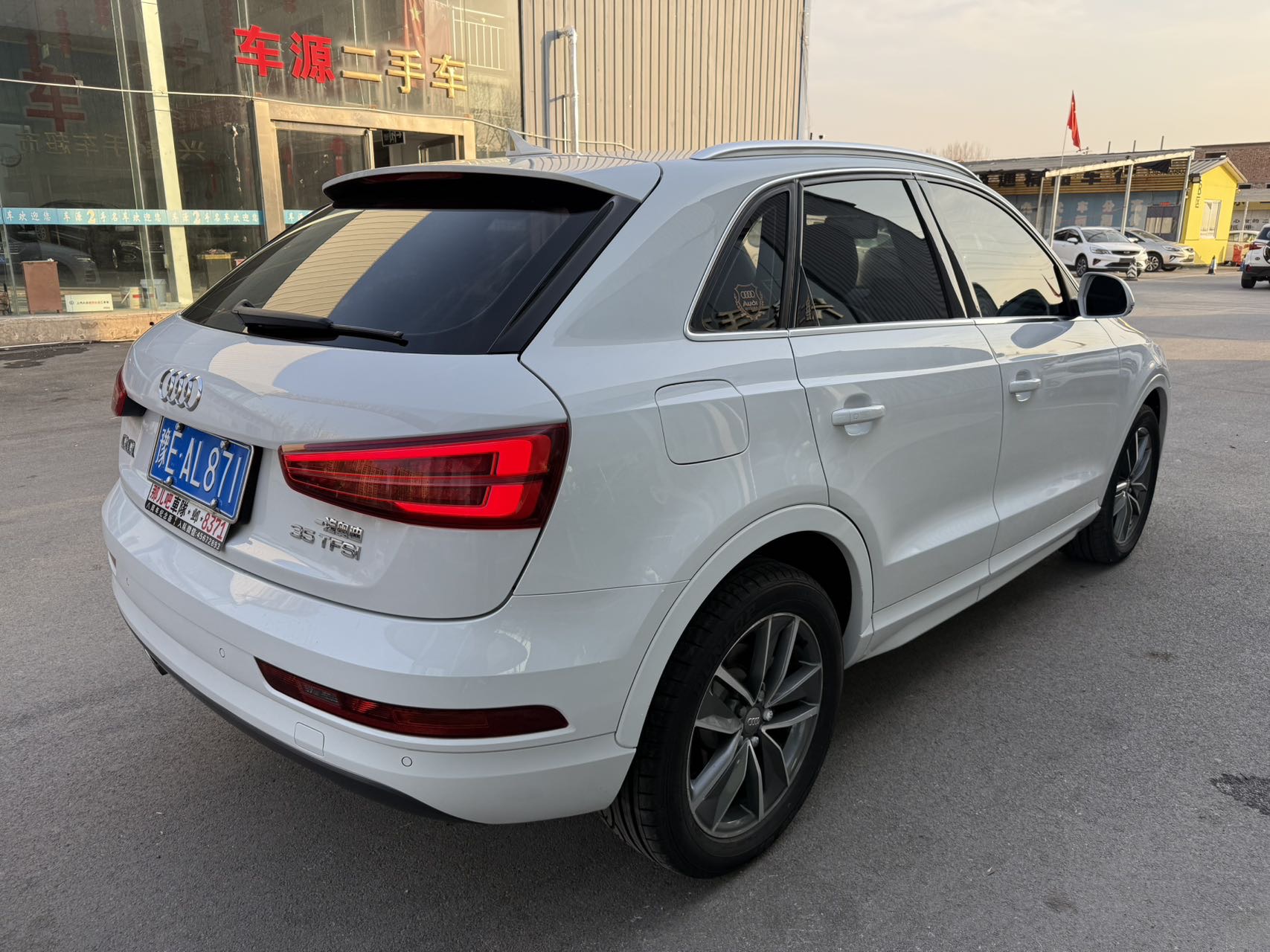 Audi Q3 2017 #4 Audi Q3 2017 car image #4