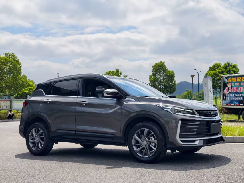 GEELY Coolray 2025 car image #2