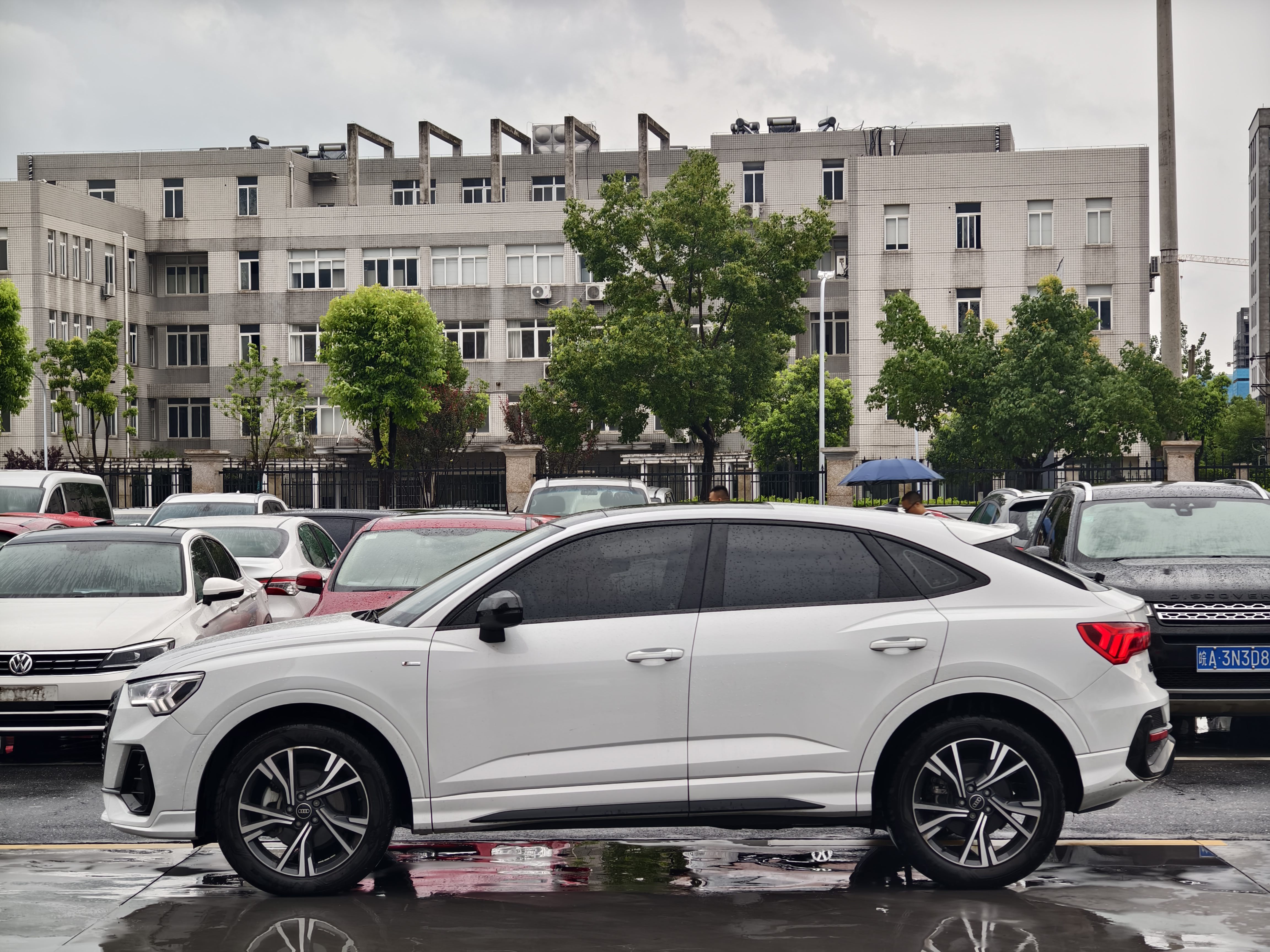 Audi Q3 Sportback 2023 #9 Audi Q3 Sportback 2023 car image #9