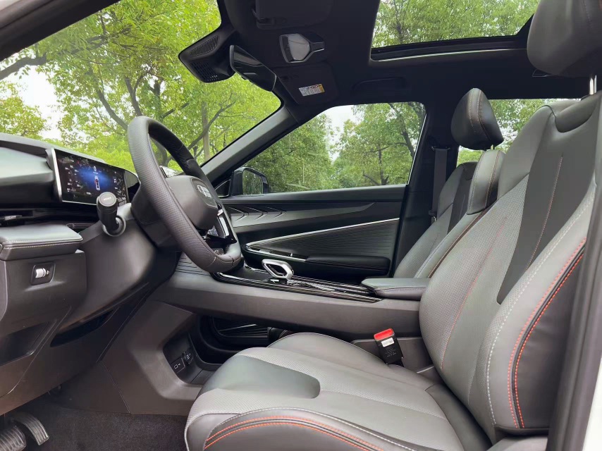 GEELY Boyue 2023 صورة سيارة #6