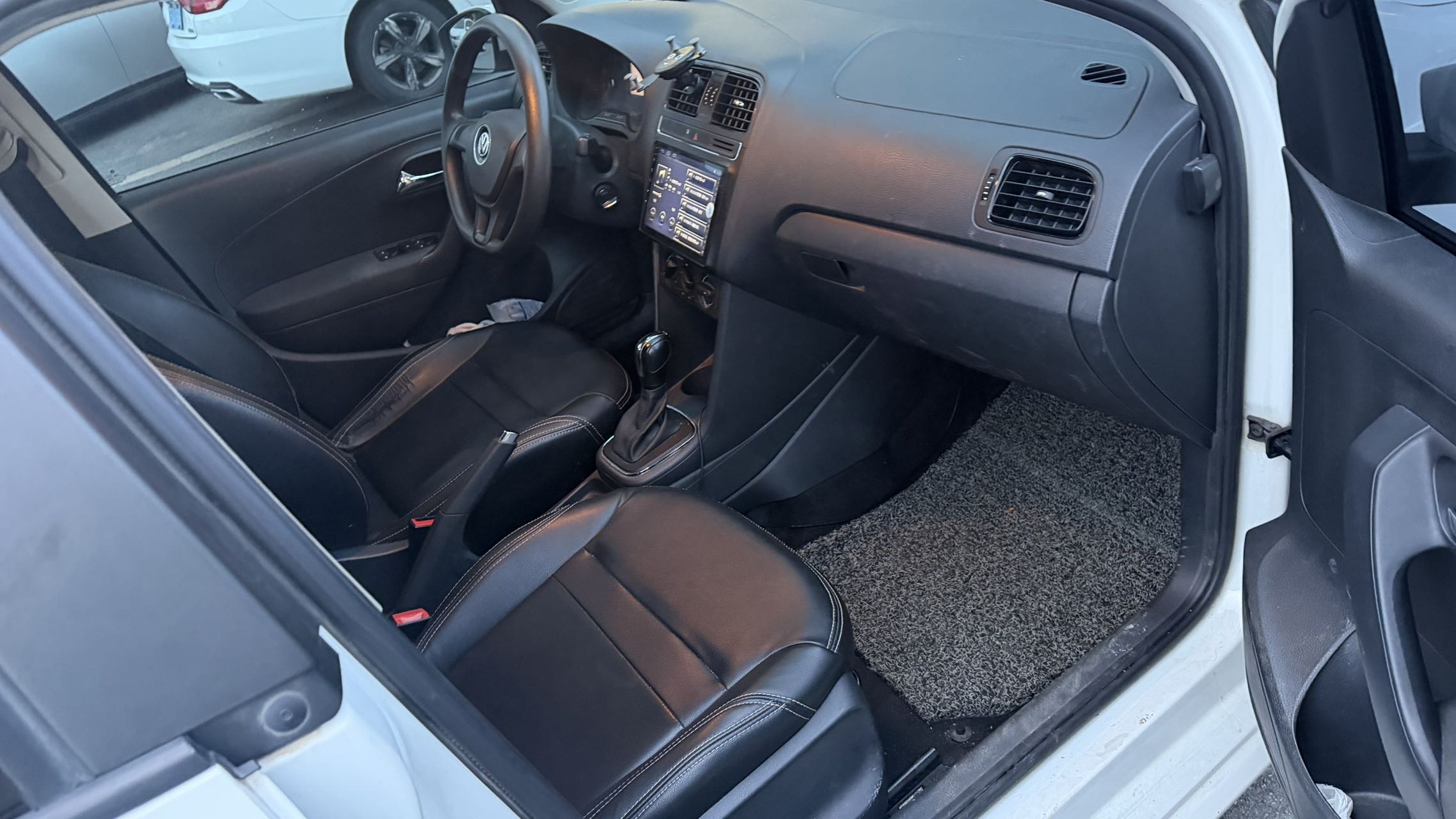 Volkswagen Polo 2017 #5 Volkswagen Polo 2017 car image #5