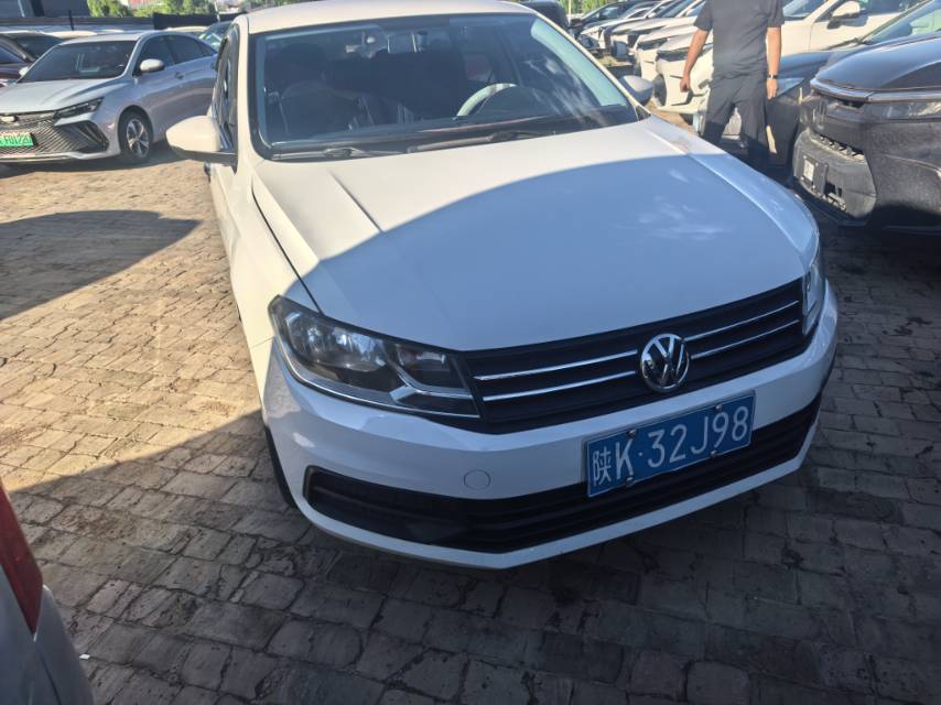 Volkswagen Santana 2021 car image #2