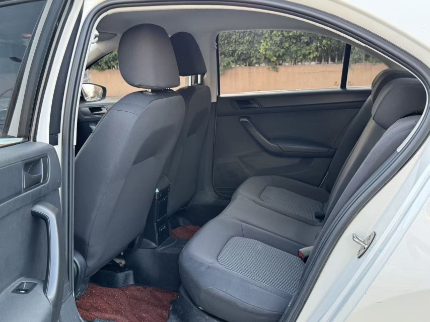 Volkswagen Santana 2023 car image #5