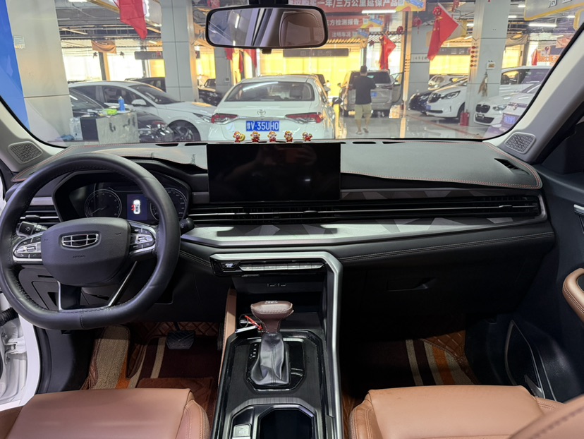GEELY Vision X6 2023 image de voiture #5