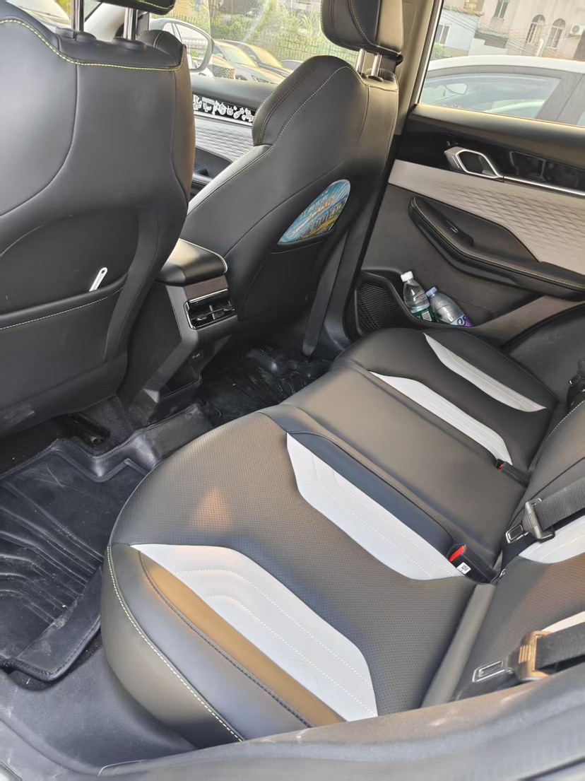 GEELY Coolray 2022 immagine di auto #4