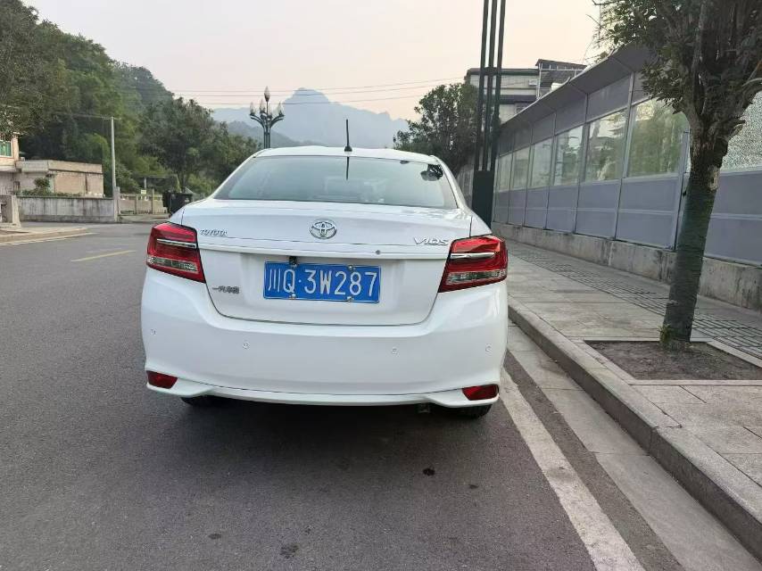 Toyota Vios 2017 #5 Toyota Vios 2017 car image #5