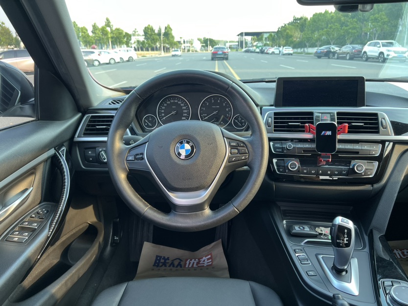 BMW 3 Series 2017 #9 BMW 3 Series 2017 car image #9