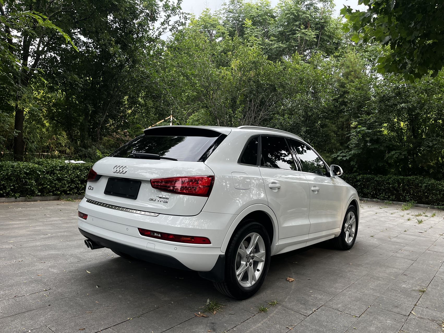 Audi Q3 2018 car image #4