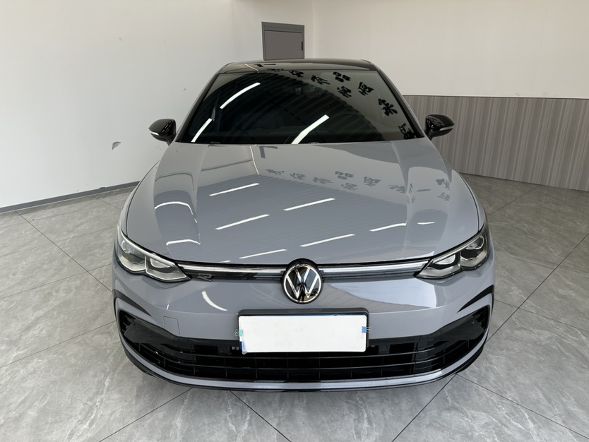 Volkswagen Golf 2022 car image #2
