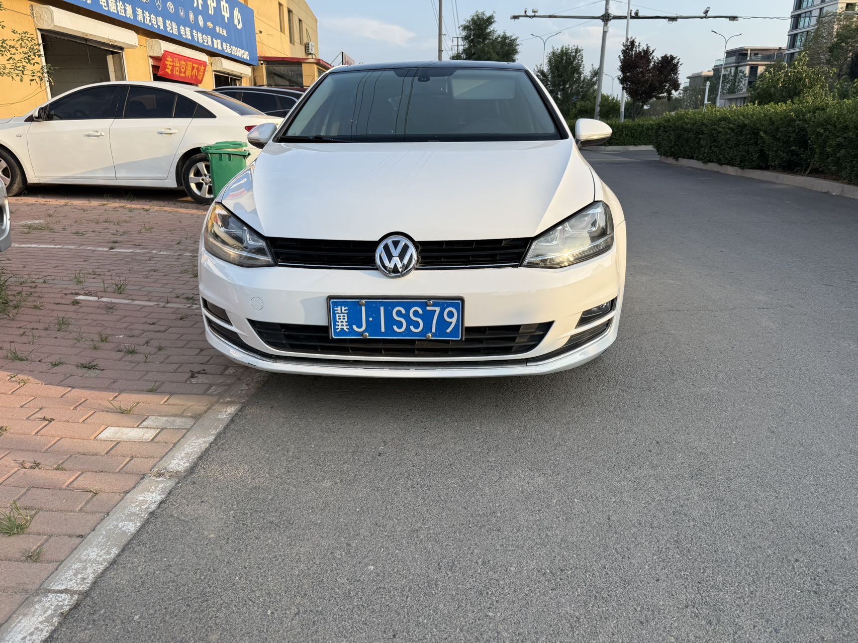 Volkswagen Golf 2015 Volkswagen Golf 2015 car image