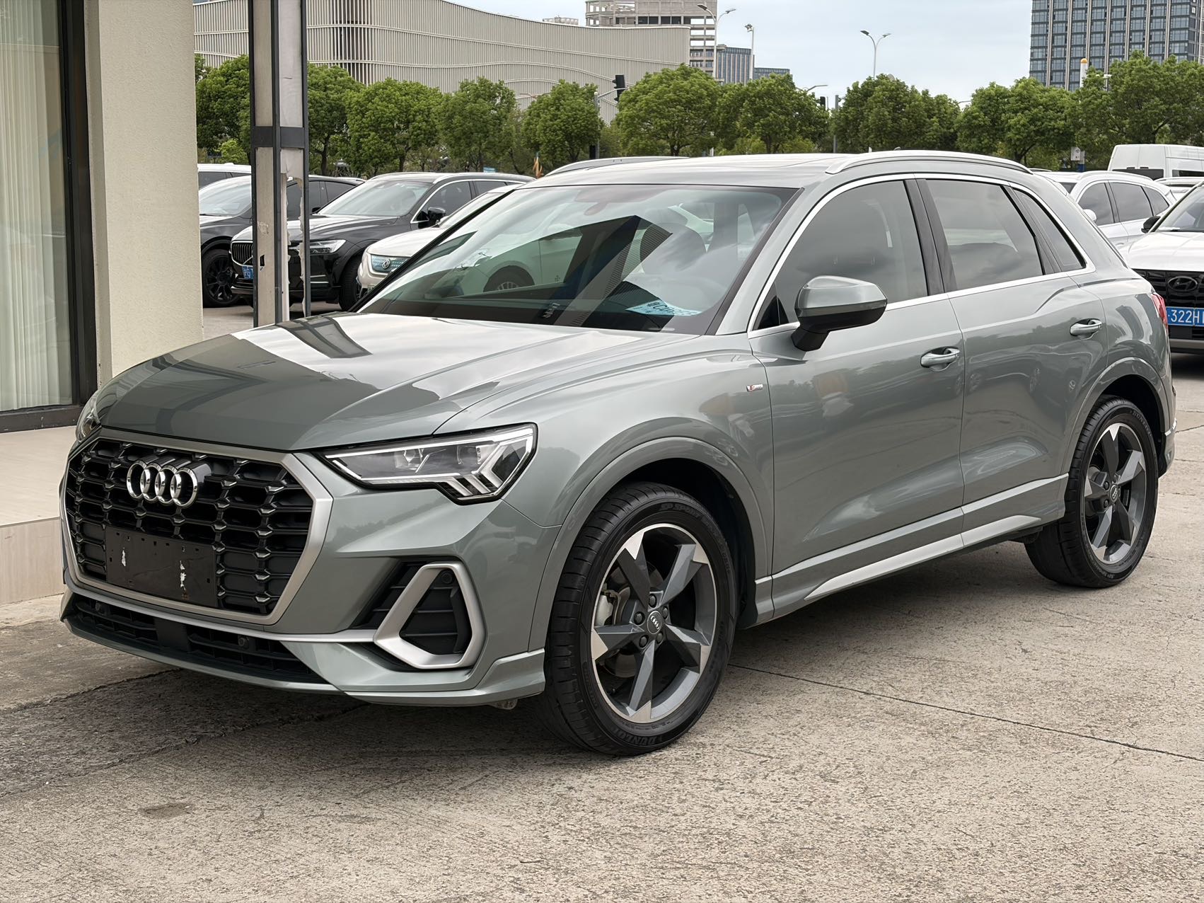 Audi Q3 2020 #2 Audi Q3 2020 car image #2