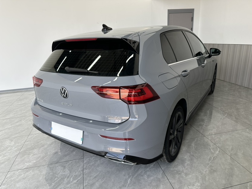 Volkswagen Golf 2022 car image #6