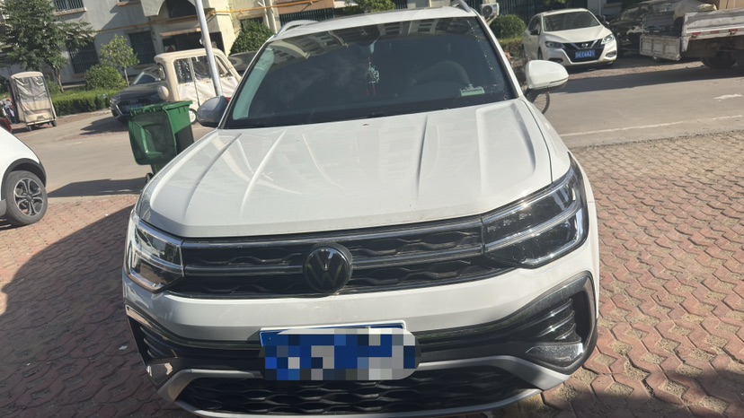 Volkswagen Tharu 2024 car image #2