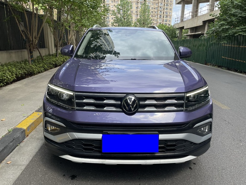 Volkswagen T-Cross 2021 car image #2