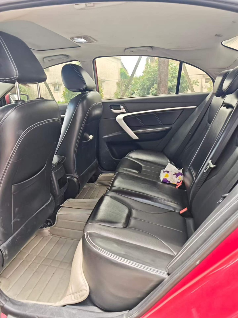 GEELY Emgrand 2016 car image #8