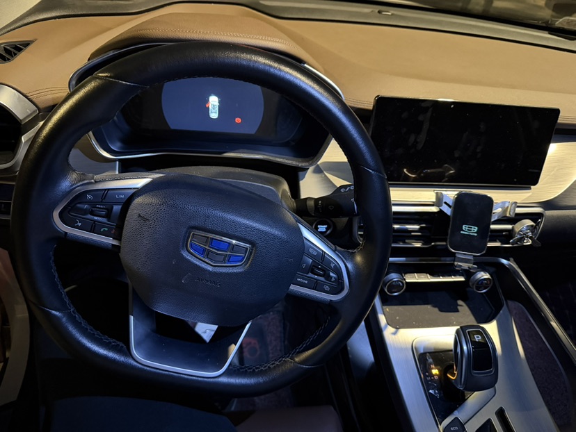 GEELY Coolray 2019 #2 GEELY Coolray 2019 car image #2