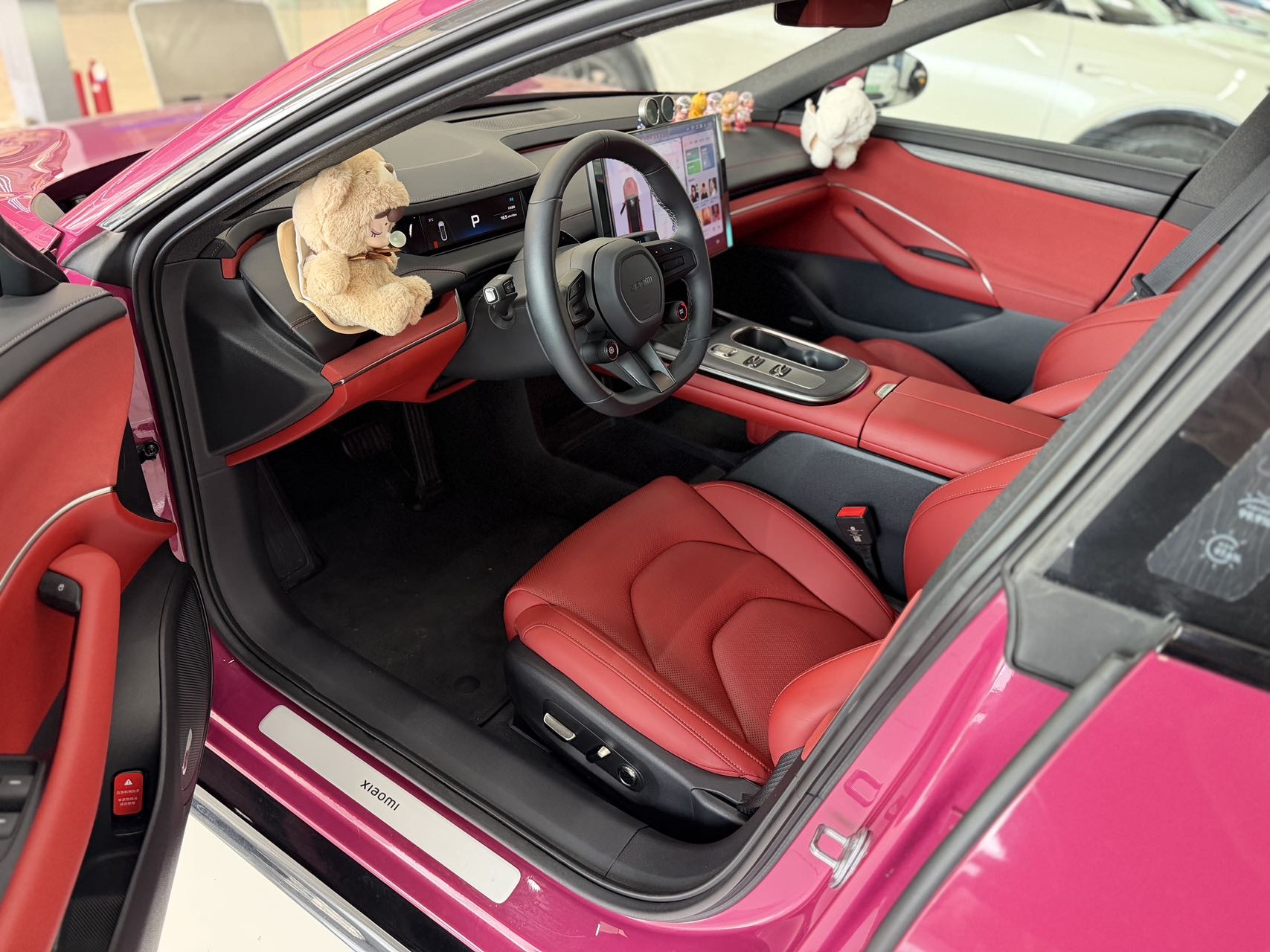 MI SU7 2025 car image #4