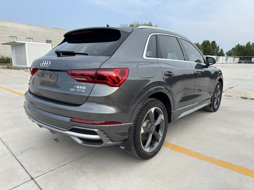 Audi Q3 2022 #9 Audi Q3 2022 car image #9