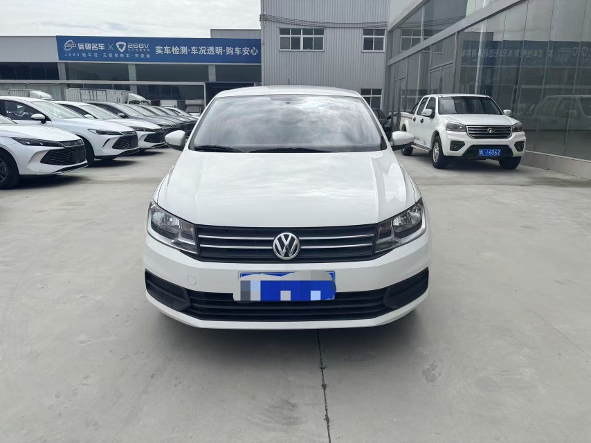 Volkswagen Santana 2023 car image #2