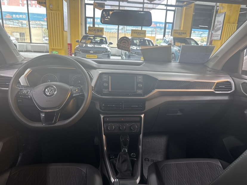 Volkswagen T-Cross 2021 car image #4