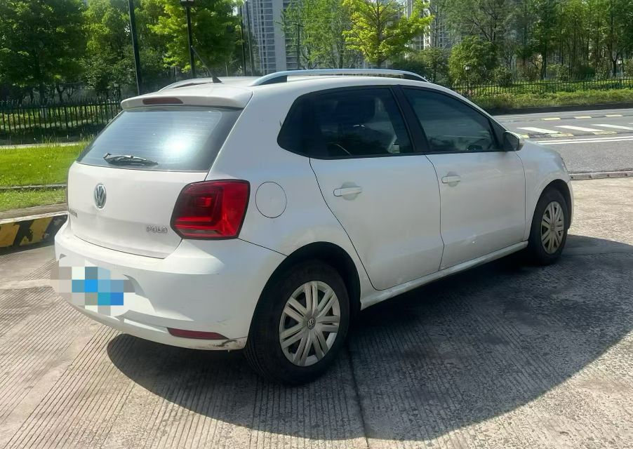 Volkswagen Polo 2016 car image #7