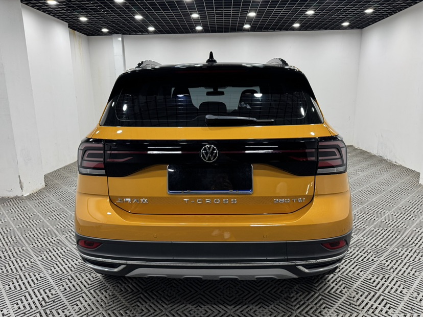 Volkswagen T-Cross 2023 #8 Volkswagen T-Cross 2023 car image #8