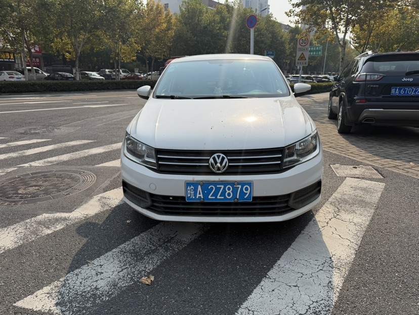 Volkswagen Santana 2019 car image #2