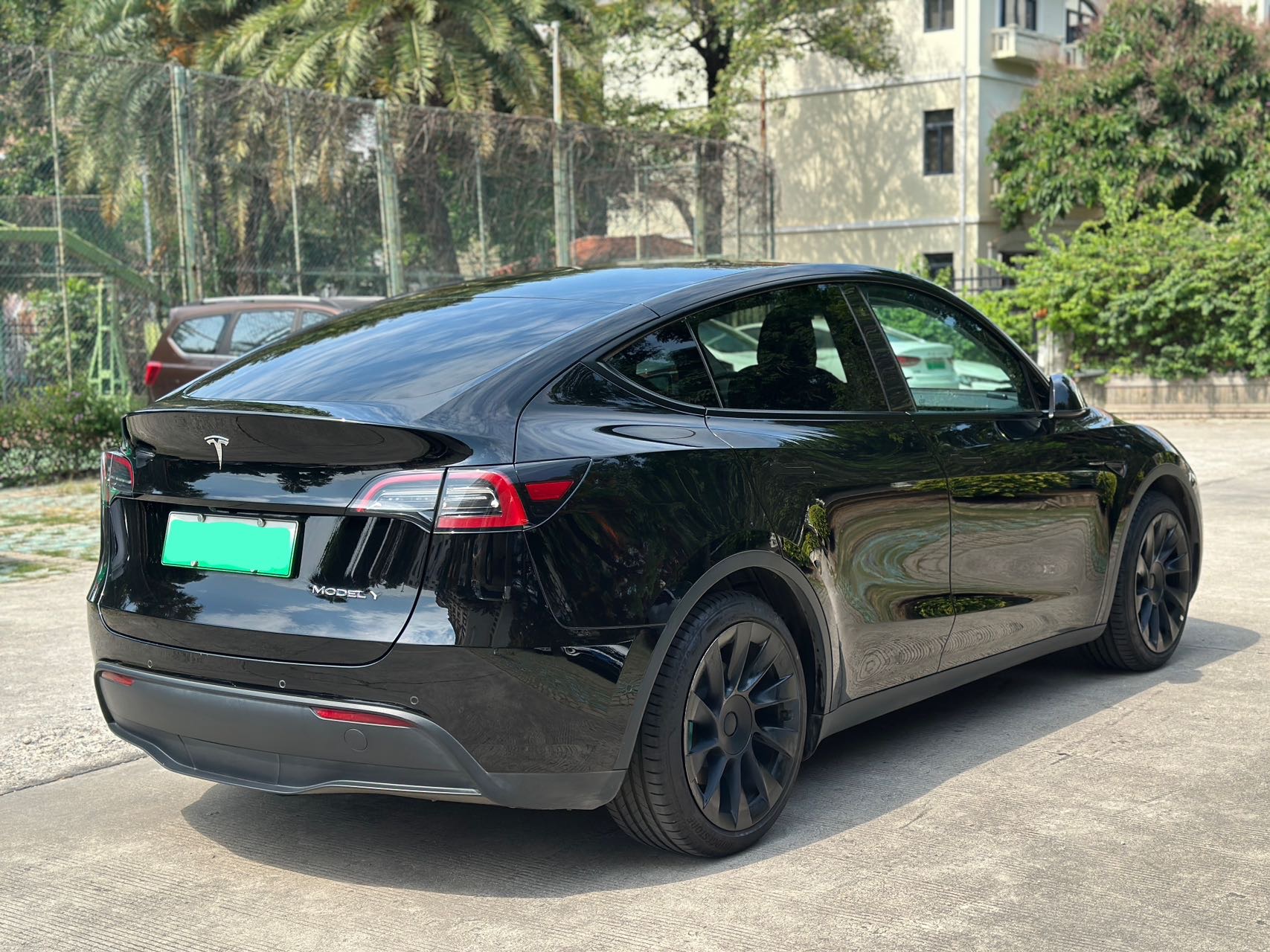 Tesla Model Y 2022 #7 Tesla Model Y 2022 car image #7