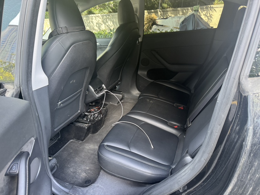 Tesla Model Y 2023 #5 Tesla Model Y 2023 car image #5