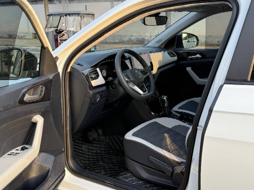 Volkswagen Tharu 2025 car image #4