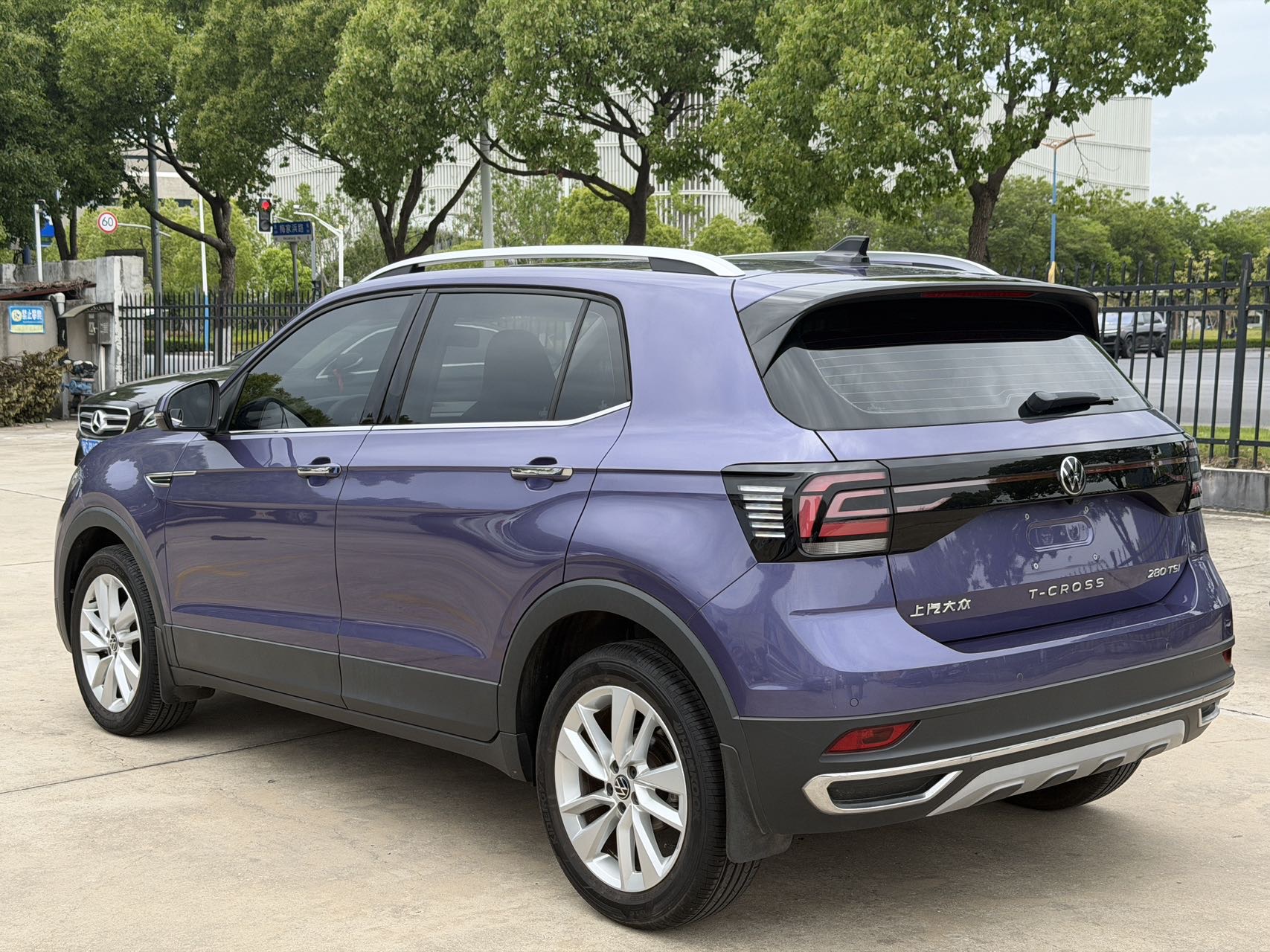 Volkswagen T-Cross 2021 #8 Volkswagen T-Cross 2021 car image #8
