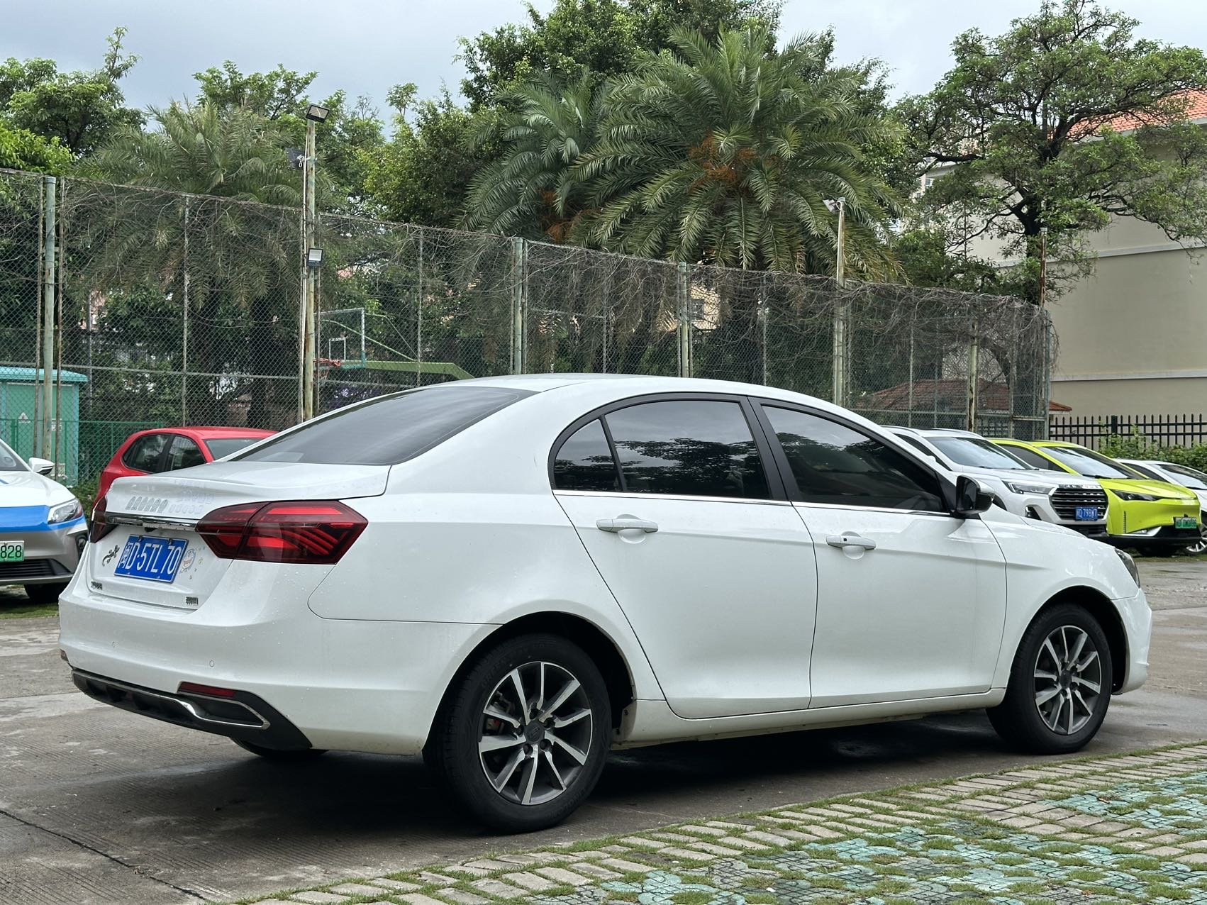 GEELY Emgrand 2019 #7 GEELY Emgrand 2019 car image #7