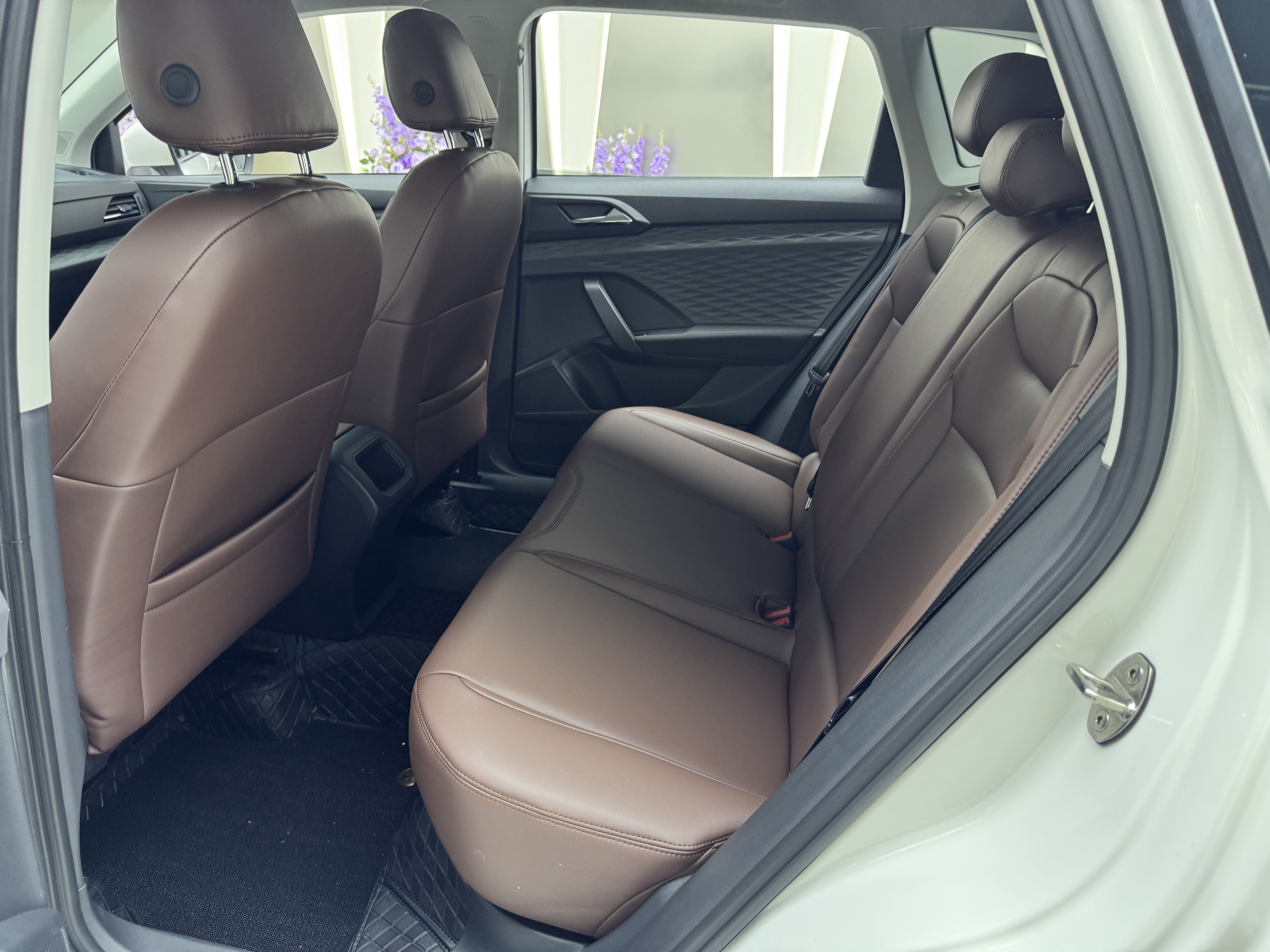 Volkswagen Tharu 2023 car image #7