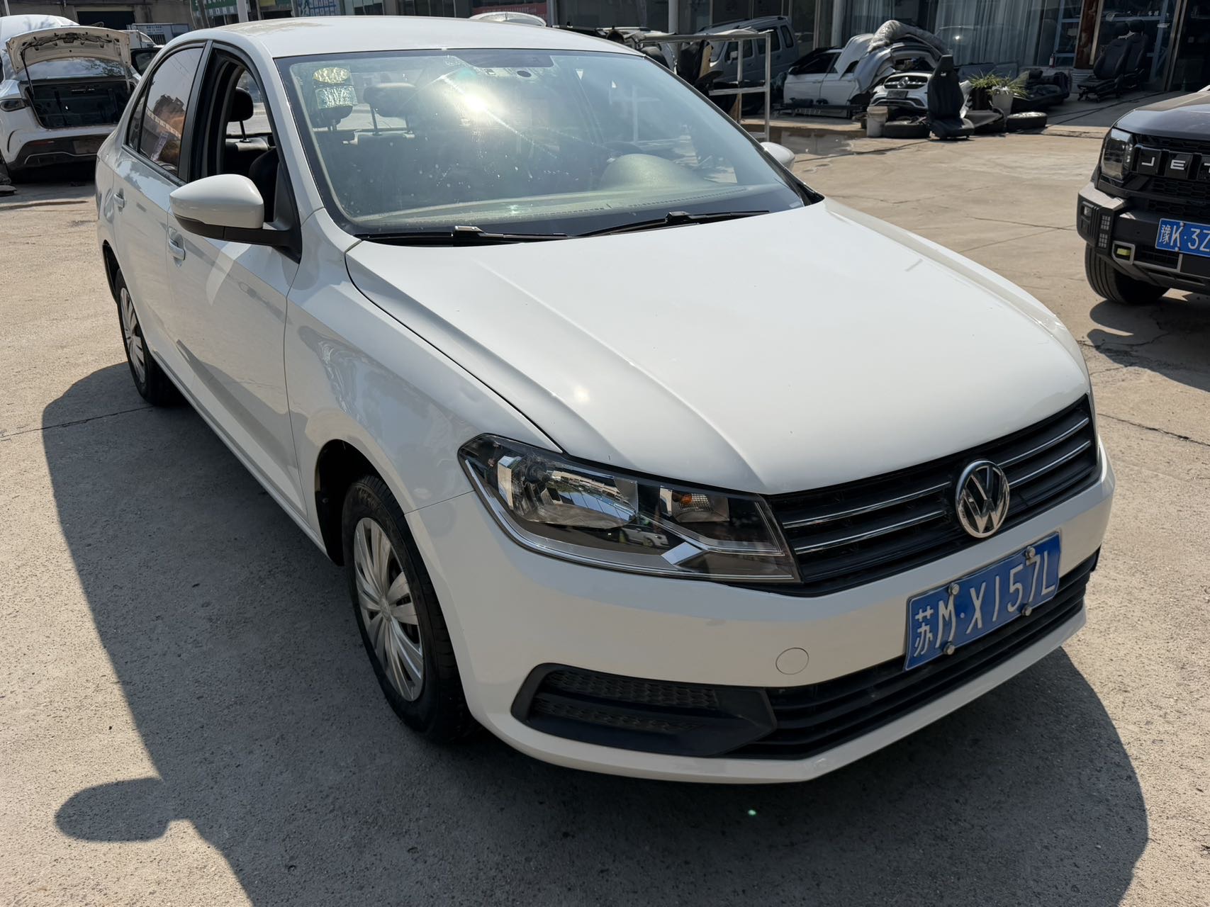 Volkswagen Santana 2018 car image #2
