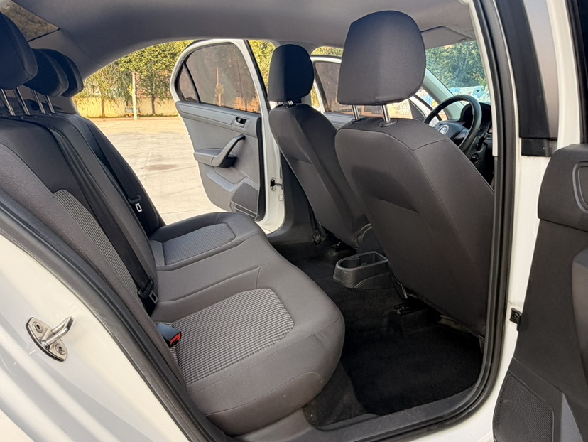Volkswagen Santana 2021 car image #11