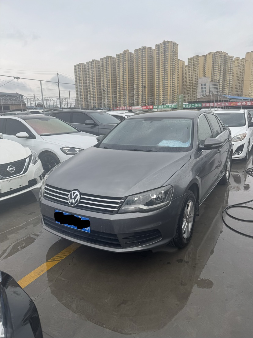 Volkswagen Bora 2015 image de voiture 