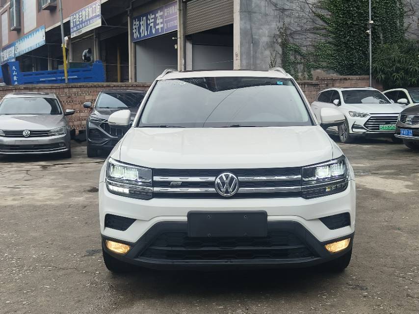 Volkswagen Tharu 2019 #2 Volkswagen Tharu 2019 car image #2