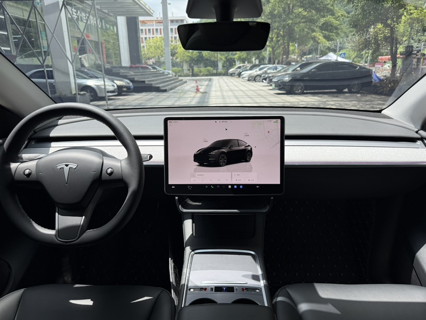 Tesla Model Y 2023 #7 Tesla Model Y 2023 car image #7