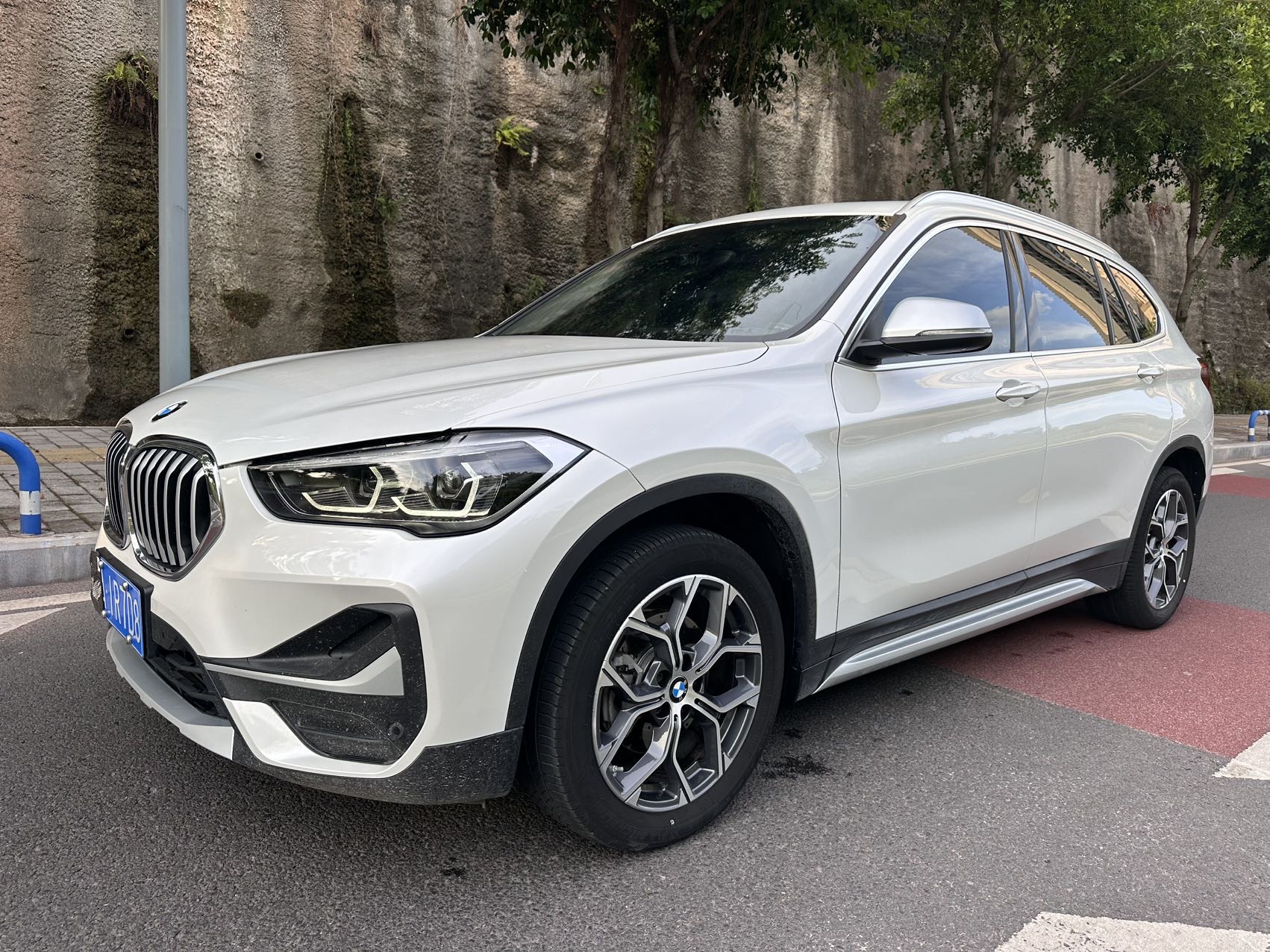 BMW X1 2021 BMW X1 2021 car image