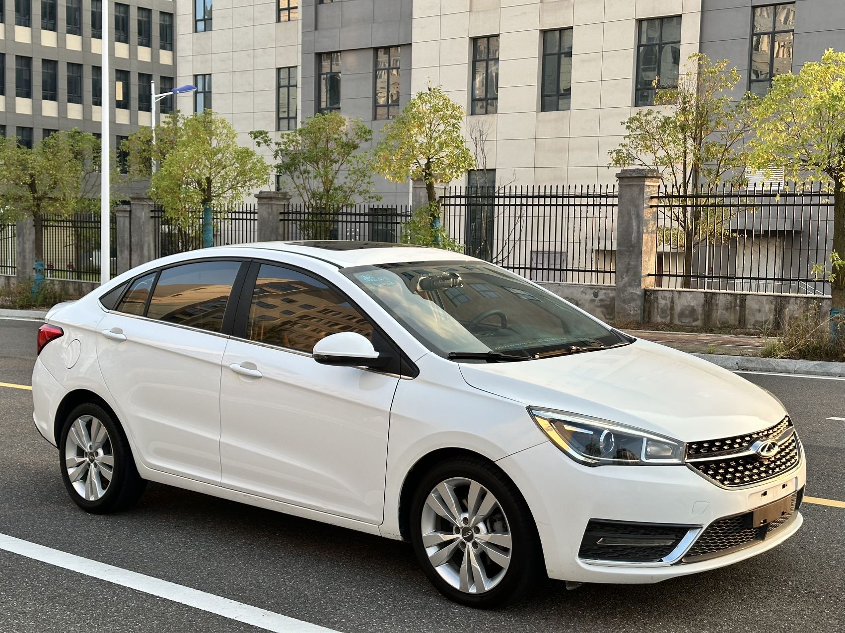 Chery Arrizo 5 2017 car image 