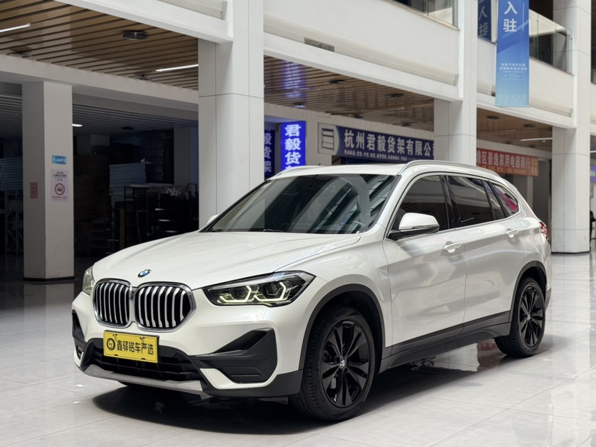 BMW X1 2021 car image 