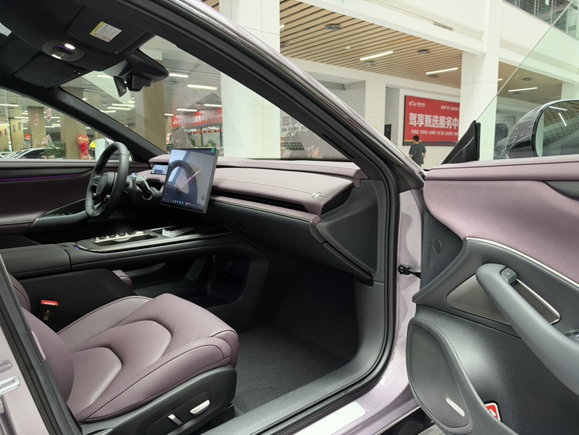 MI SU7 2025 car image #19