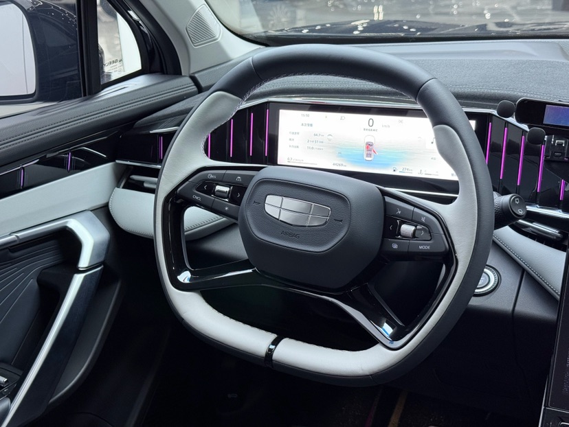 GEELY Boyue L 2024 car image #4