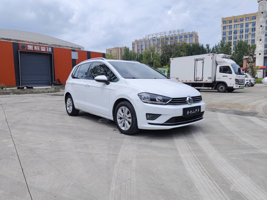 Volkswagen Golf Sportsvan 2018 #3 Volkswagen Golf Sportsvan 2018 car image #3