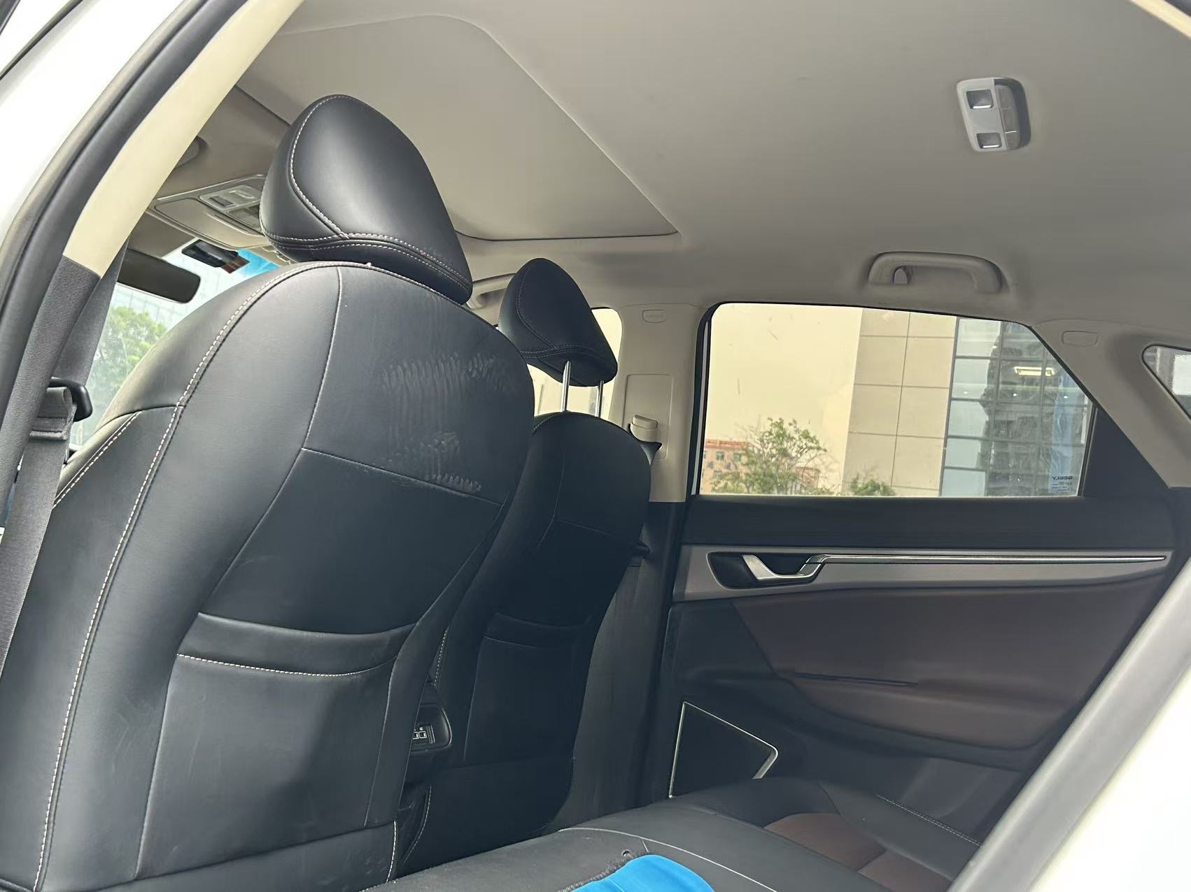 GEELY Emgrand GS 2018 car image #8