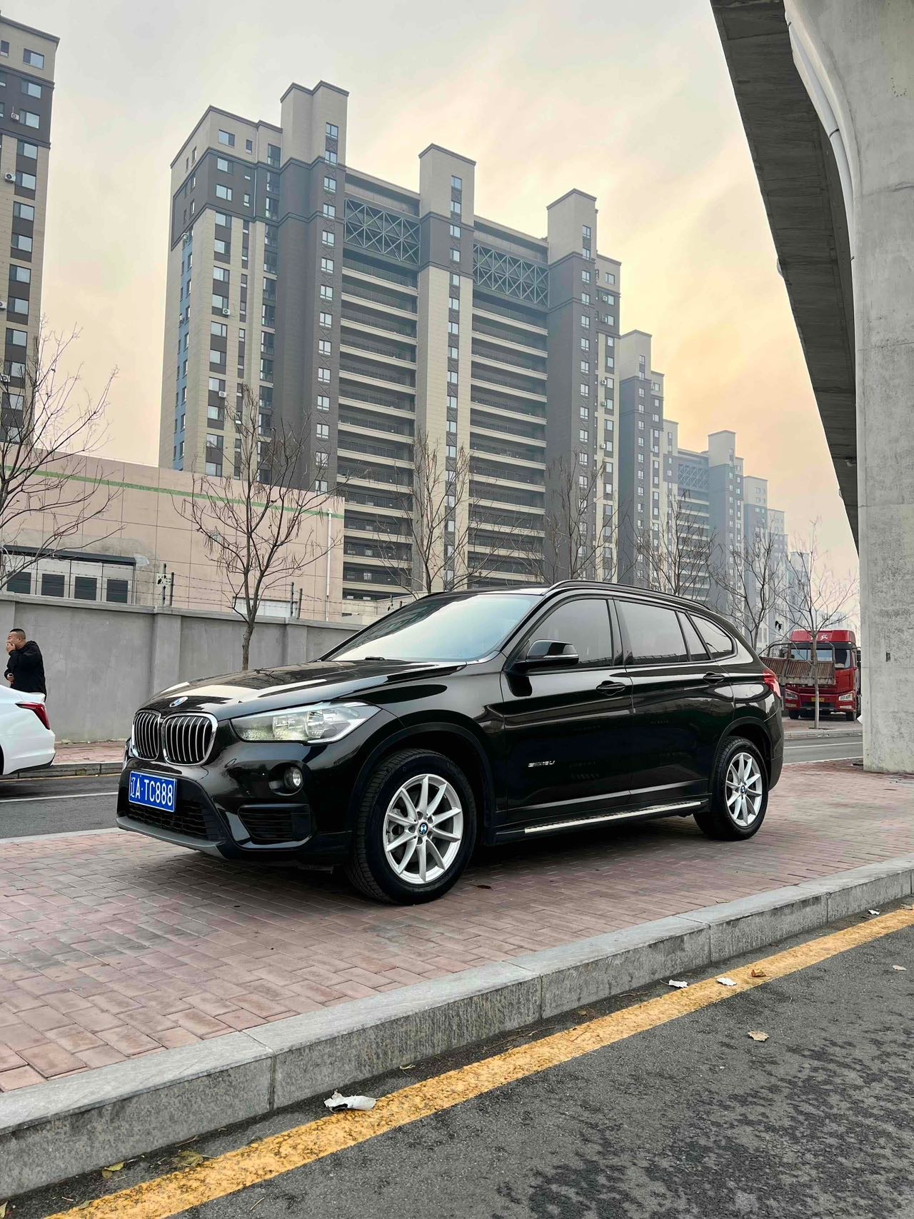 BMW X1 2017 #3 BMW X1 2017 car image #3