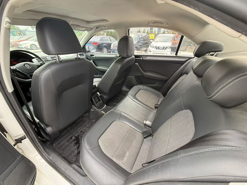 Volkswagen Santana 2018 car image #7